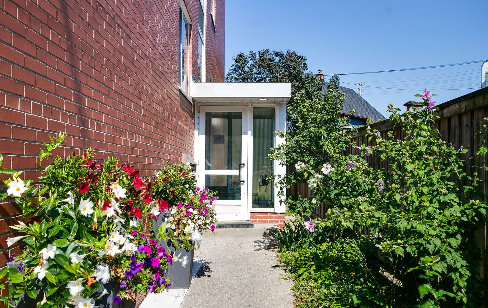 Entrance — 18 Kenrae Road, East York, Toronto