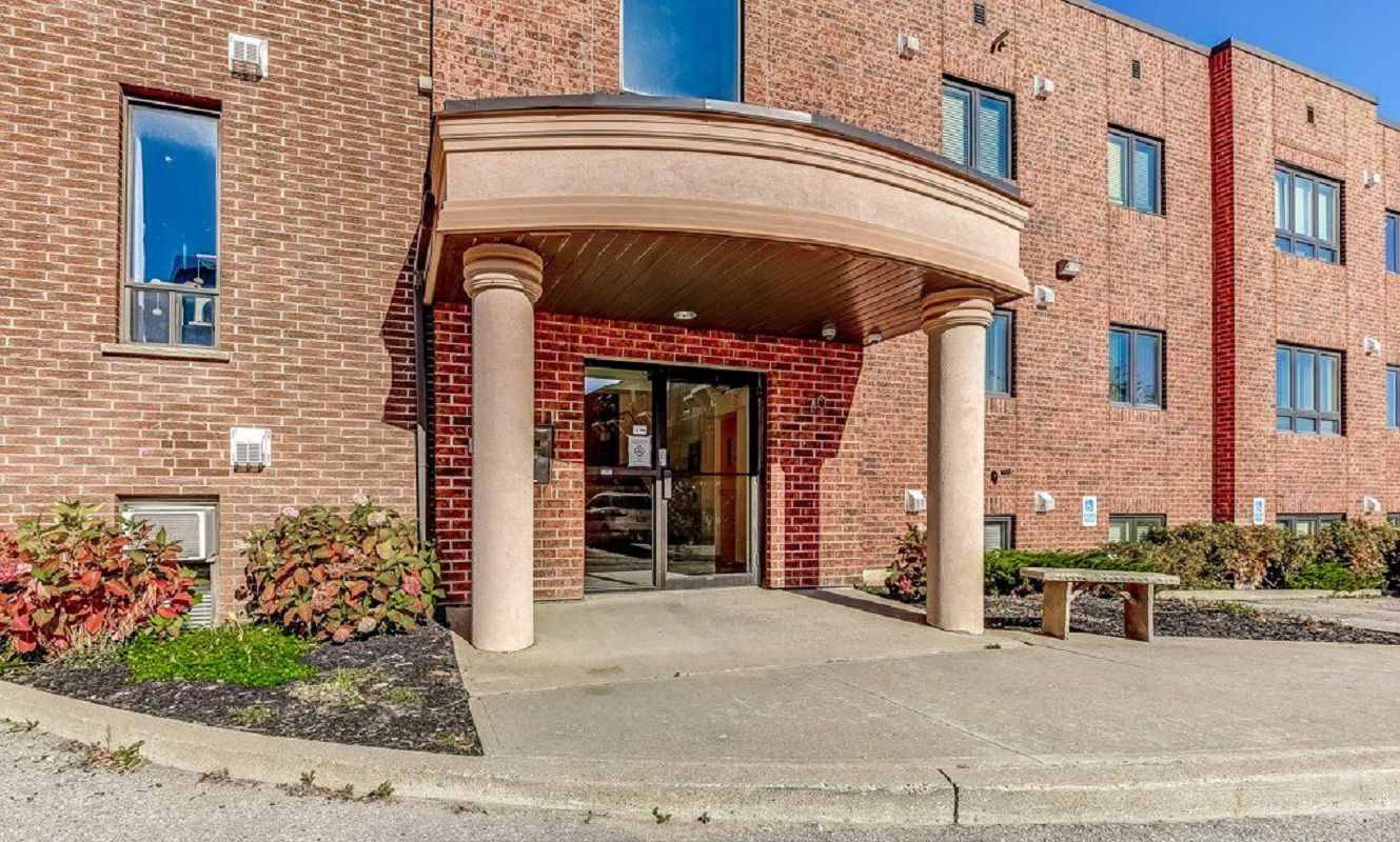 Entrance — 70 First Street, Orangeville, Toronto