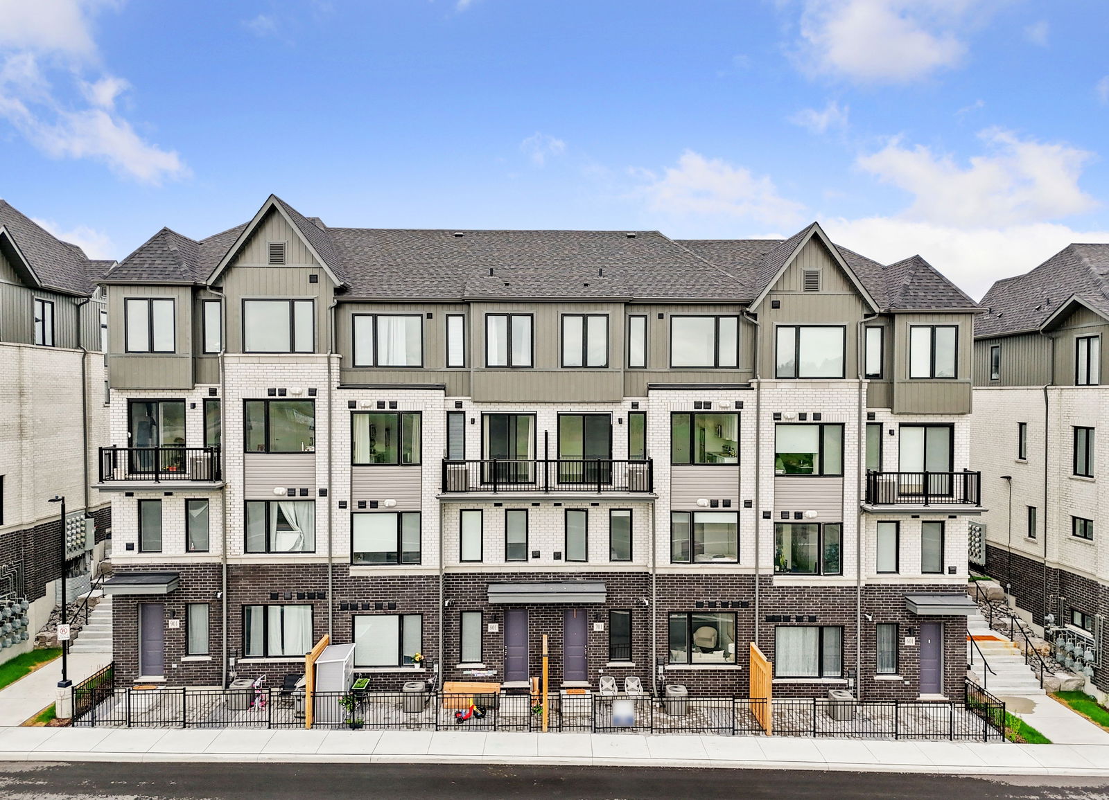 160 Densmore Road, Hamilton East, Toronto