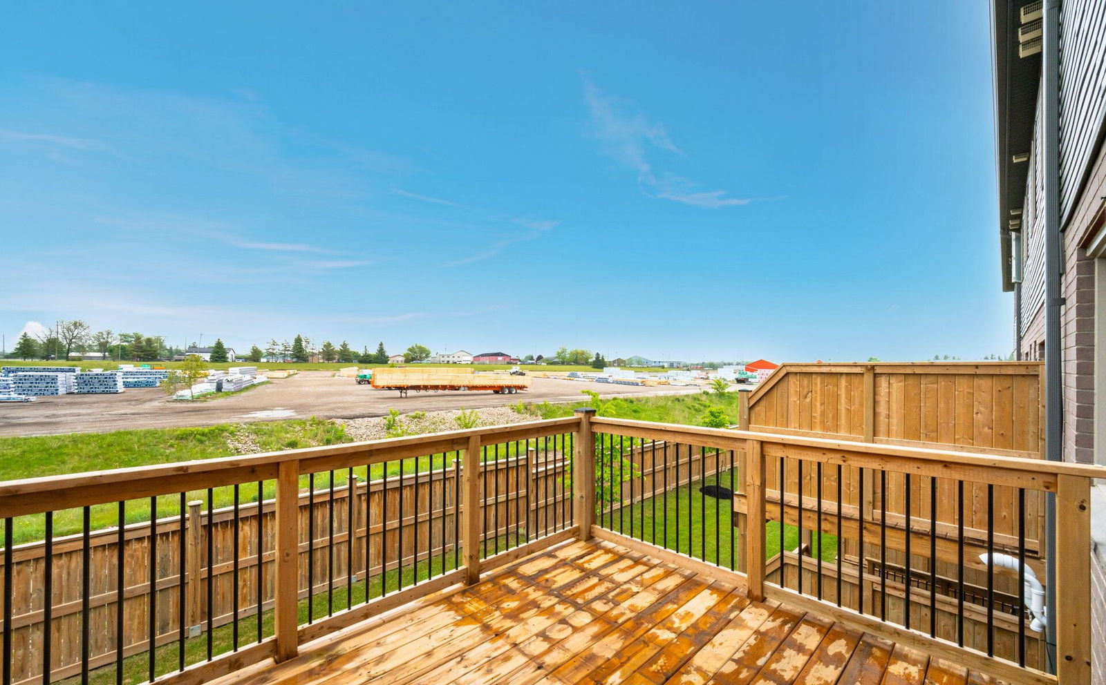 Patio — 26 West Mill Street, North Dumfries, Toronto