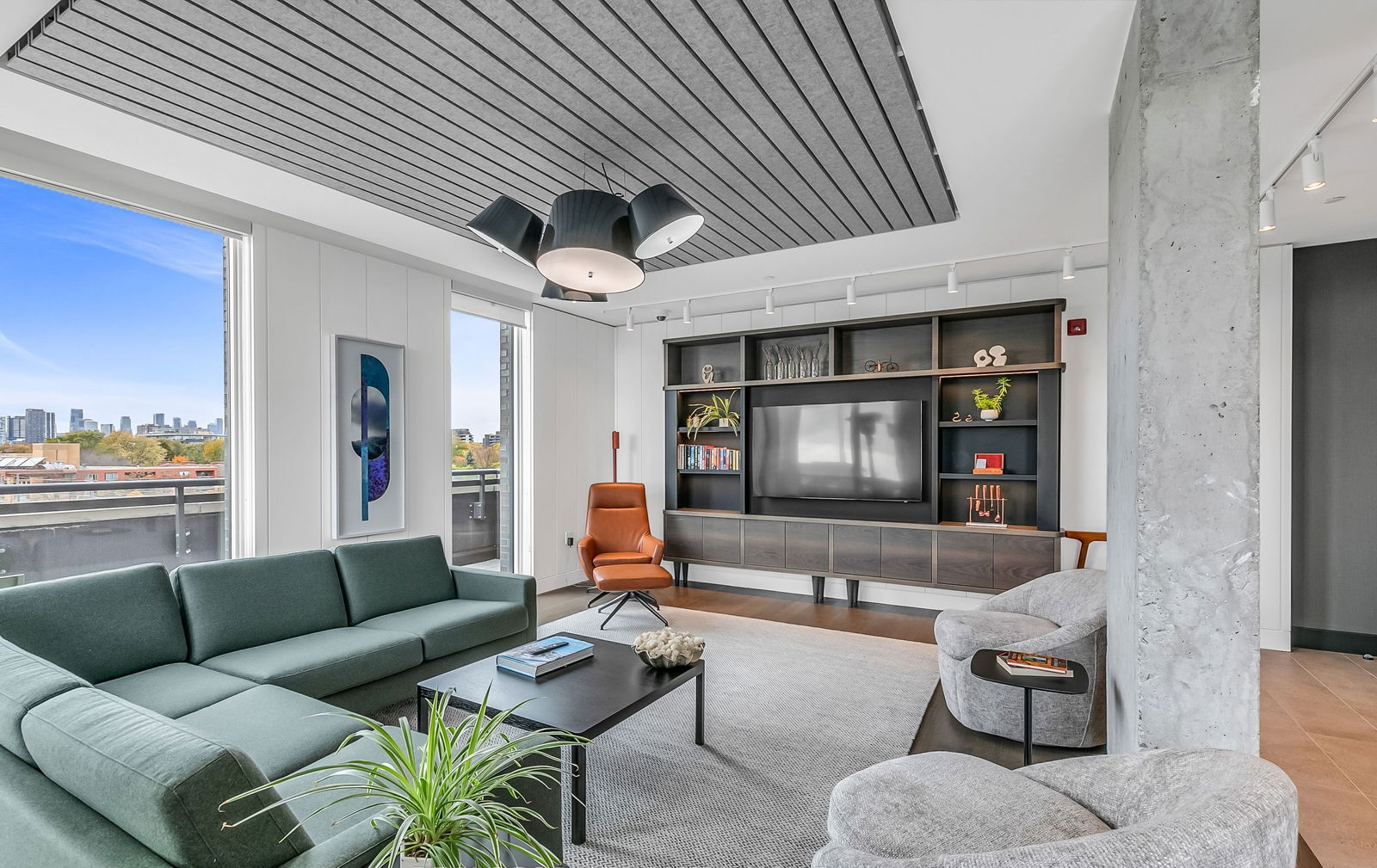 Lounge — 115 Larchmount, East End, Toronto