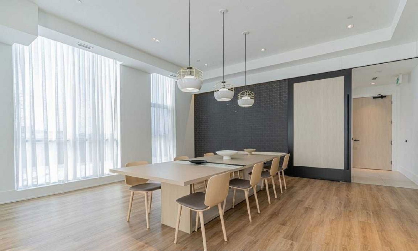 Room — Station Place, Etobicoke, Toronto