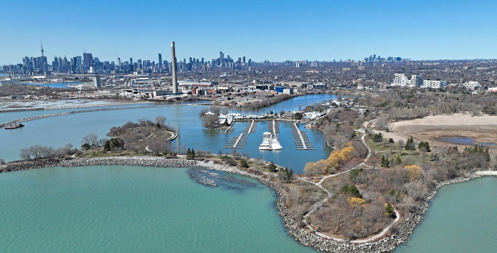 Skyline — Loft 45 Condos, East End, Toronto
