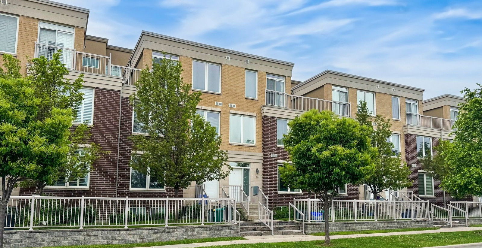 Exterior Side — 76 Unity Gardens Drive, Markham, Toronto