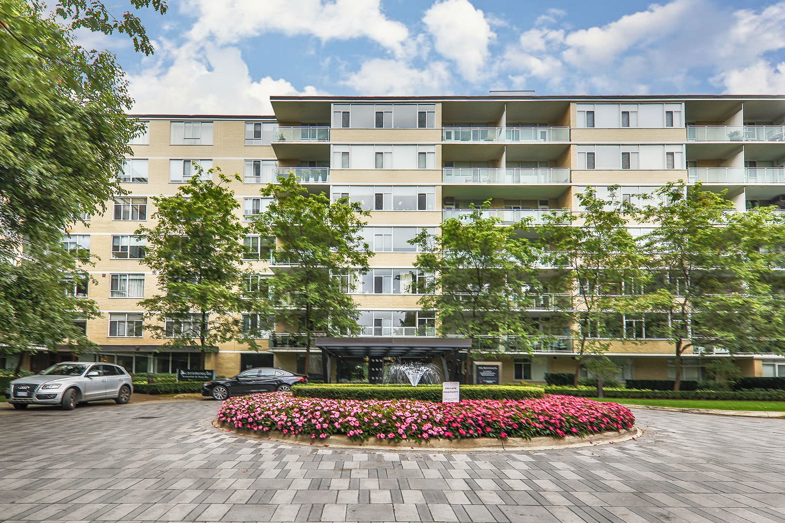 Exterior Facade — The Benvenuto, Midtown, Toronto