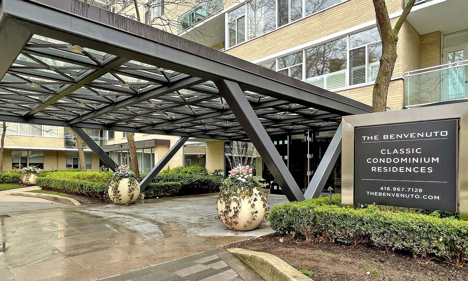 Entrance — The Benvenuto, Midtown, Toronto