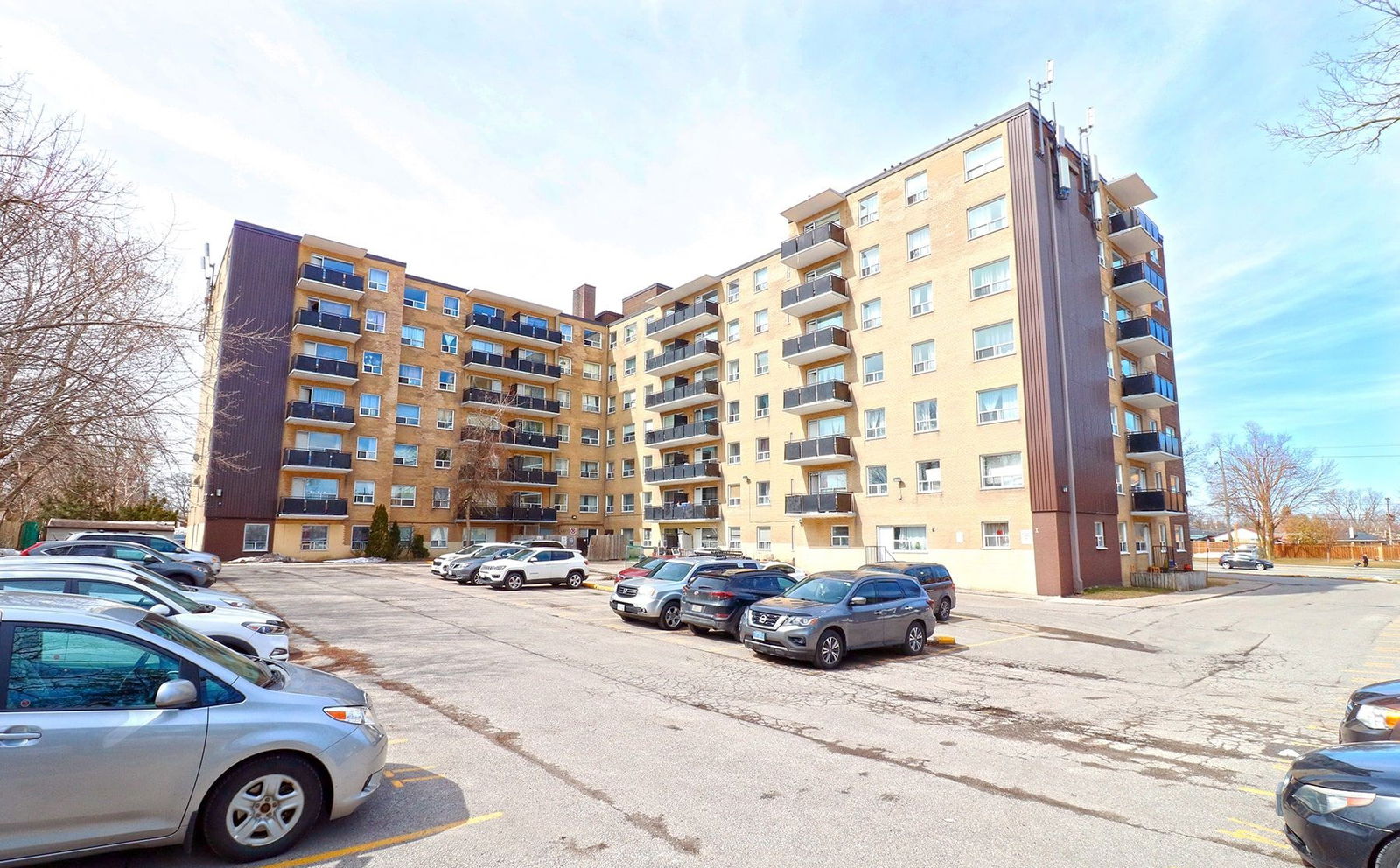 Exterior Side — Kirsh Apartments, Scarborough, Toronto