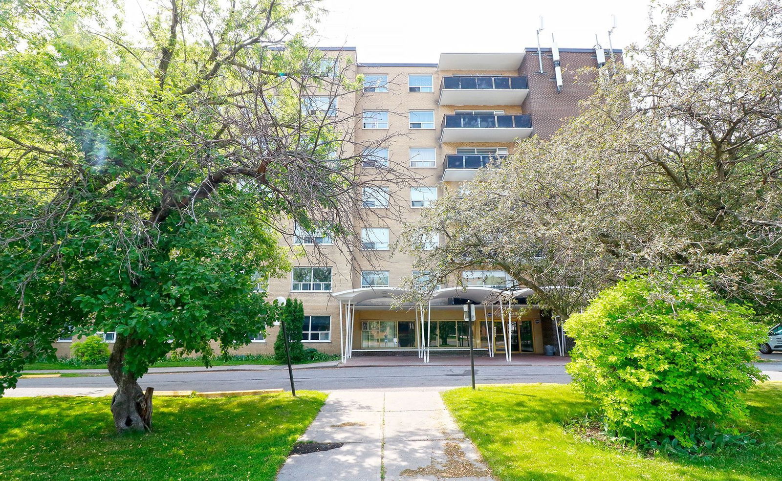 Entrance — Kirsh Apartments, Scarborough, Toronto