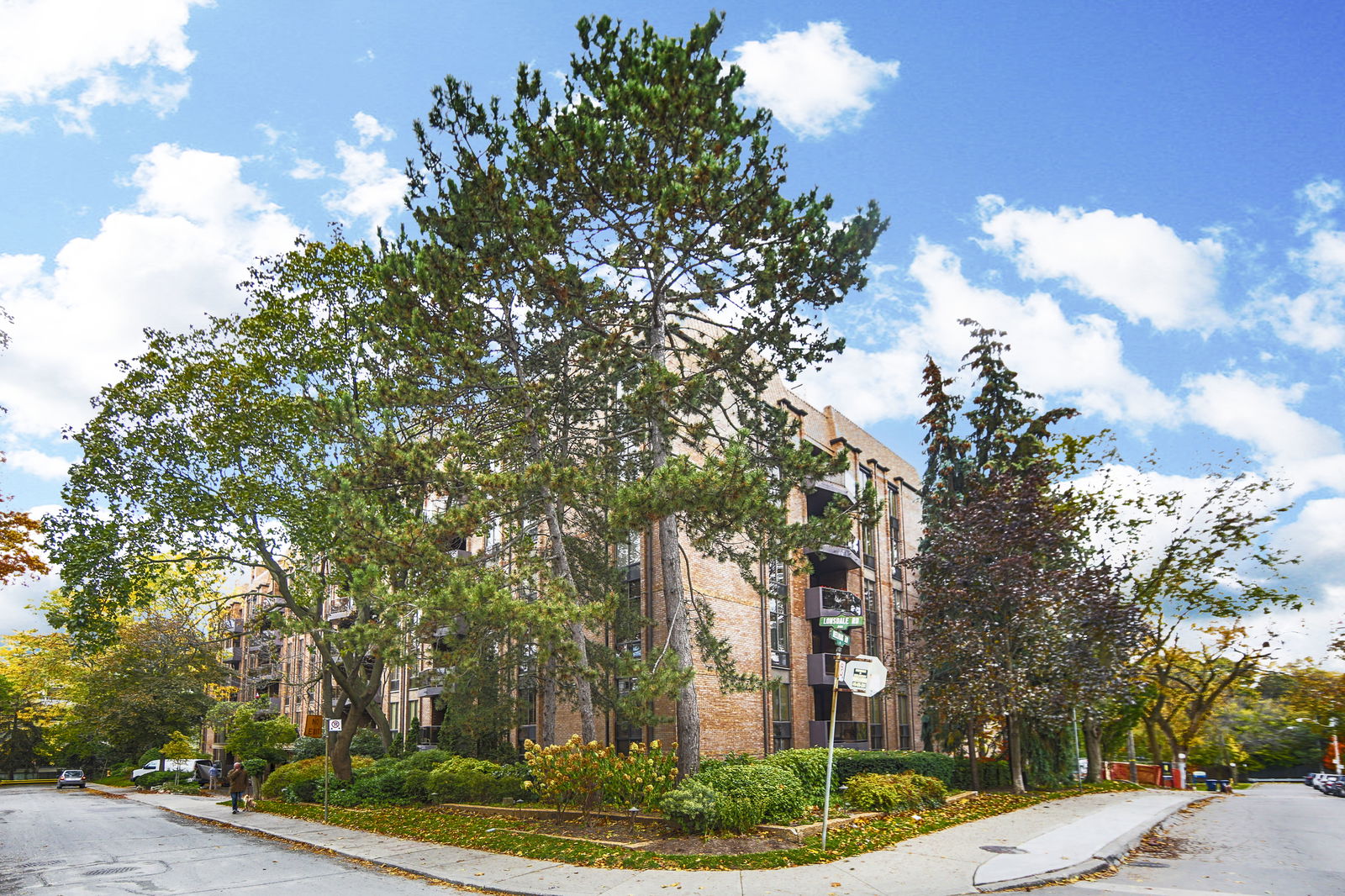 Exterior — Lonsdale House, Midtown, Toronto