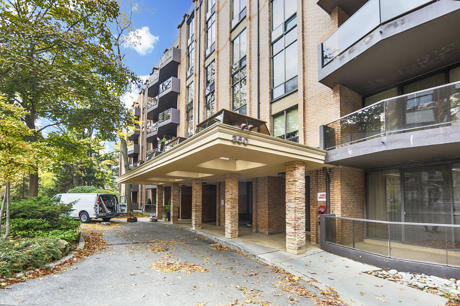 Entrance — Lonsdale House, Midtown, Toronto