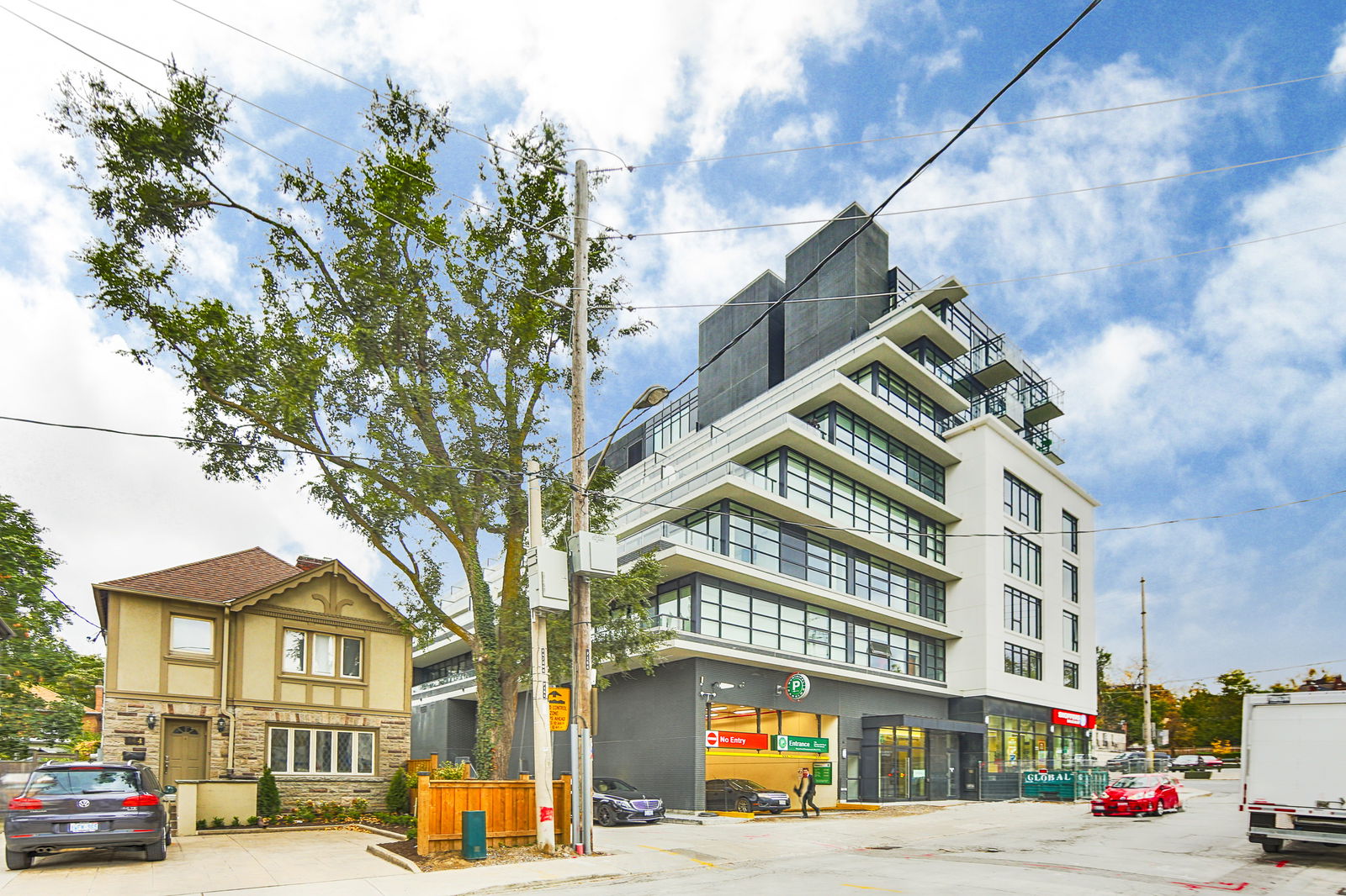Exterior — The Hill Condominiums, Midtown, Toronto
