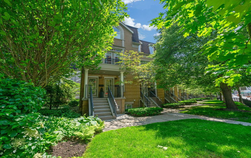 107 Pleasant Boulevard