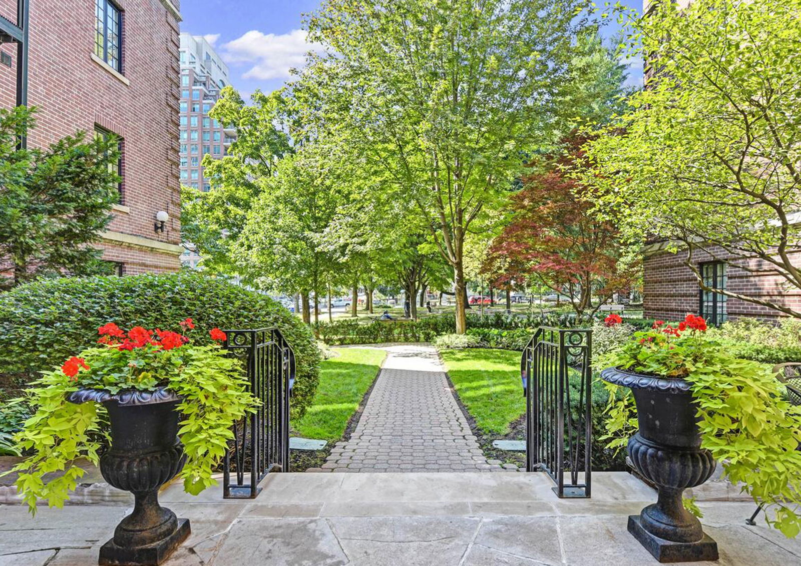 150 St. Clair Avenue West, Midtown, Toronto