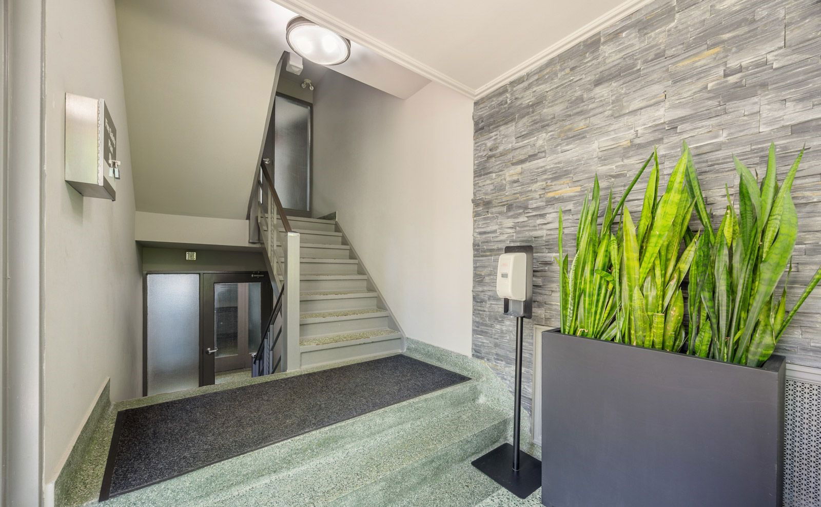 21 Benlamond Avenue, East End, Toronto