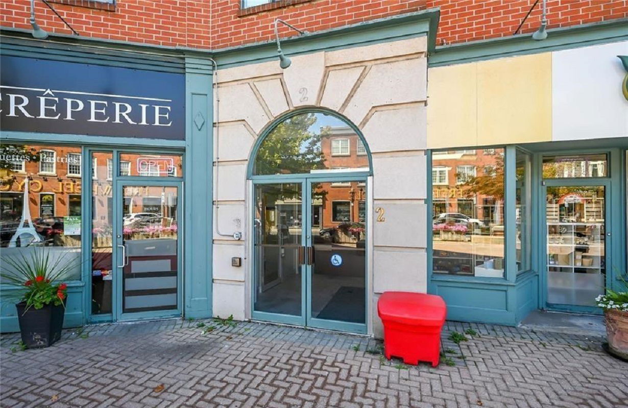 Entrance — 2 King Street West, Hamilton, Toronto