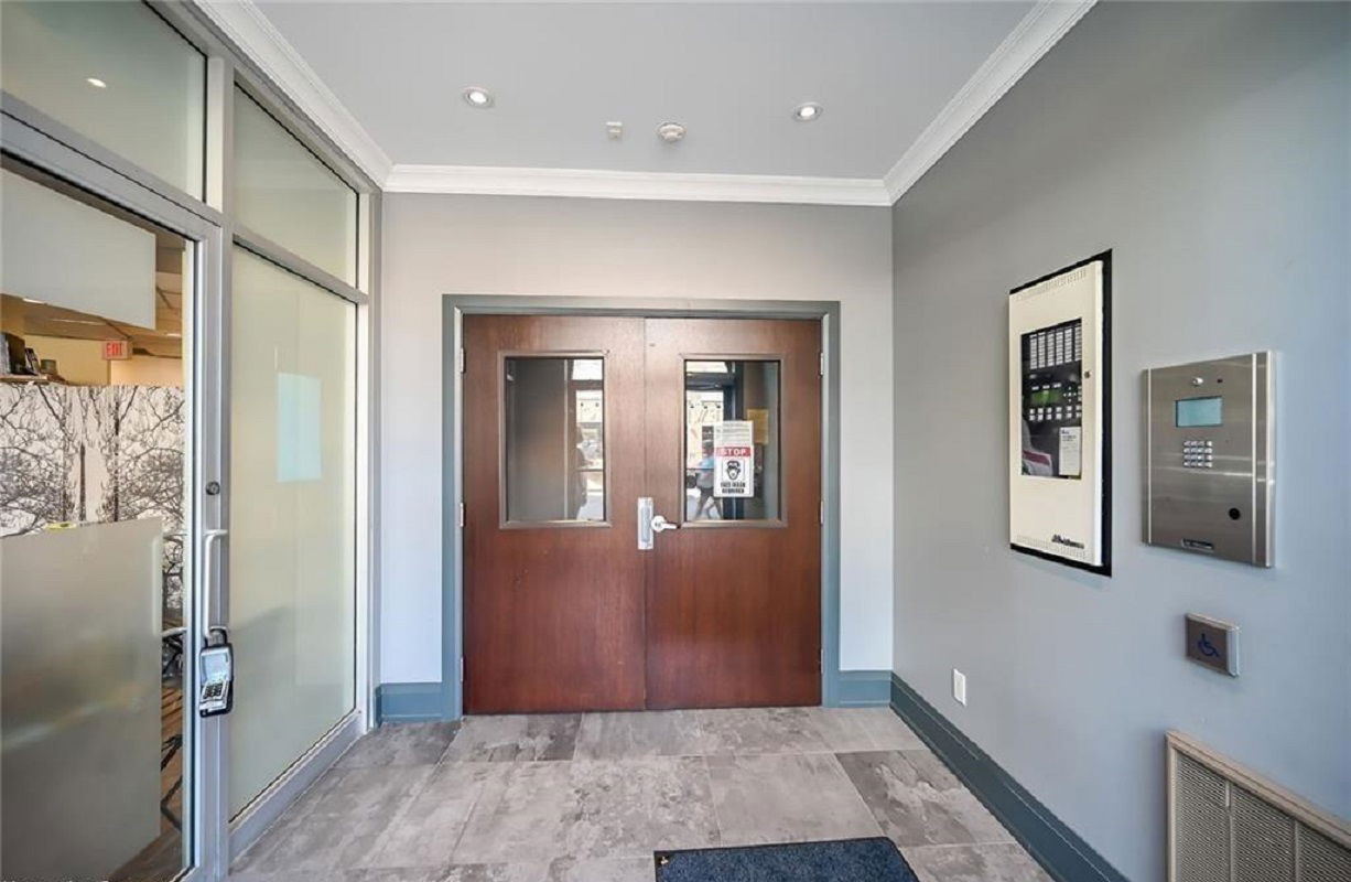 2 King Street West, Hamilton, Toronto