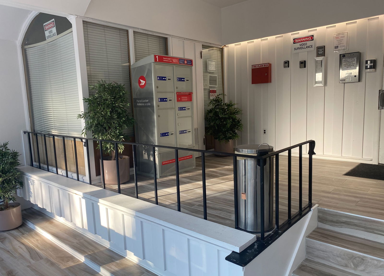 Lobby — 1582 Bathurst Street, Midtown, Toronto