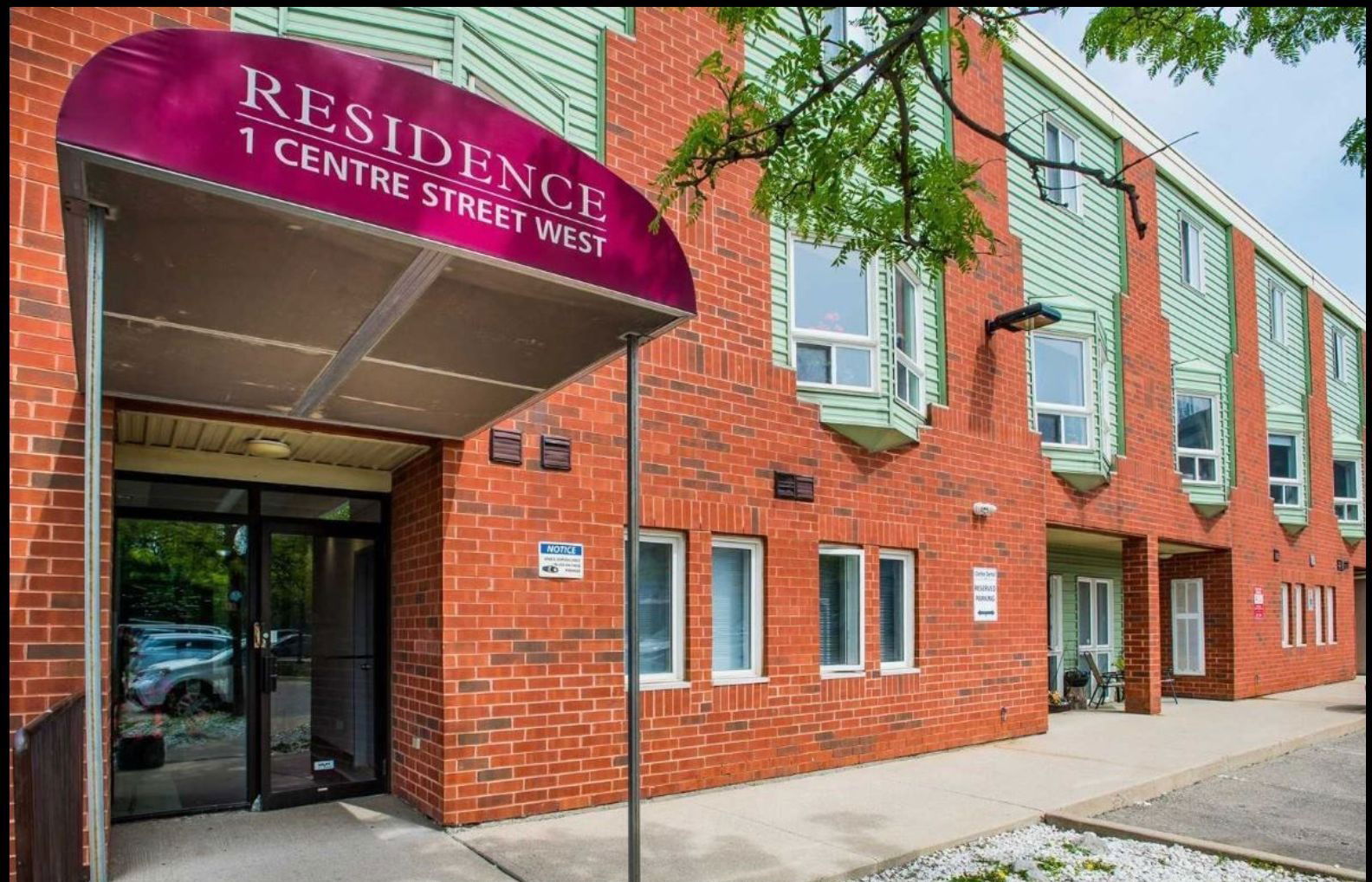 1 Centre Street West, Richmond Hill, Toronto