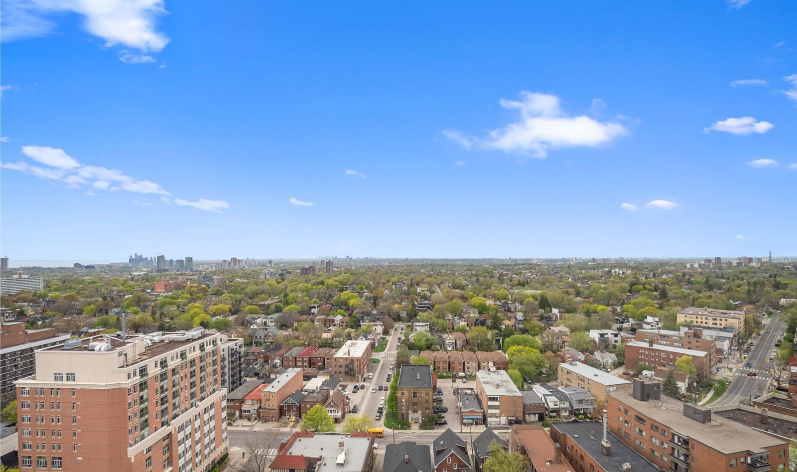 Skyline — Claxton Gates, Midtown, Toronto