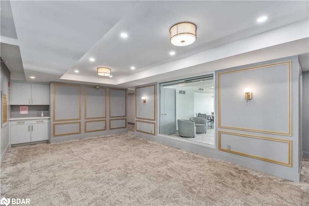 Party Room — Portage Place, Oro-Medonte, Toronto