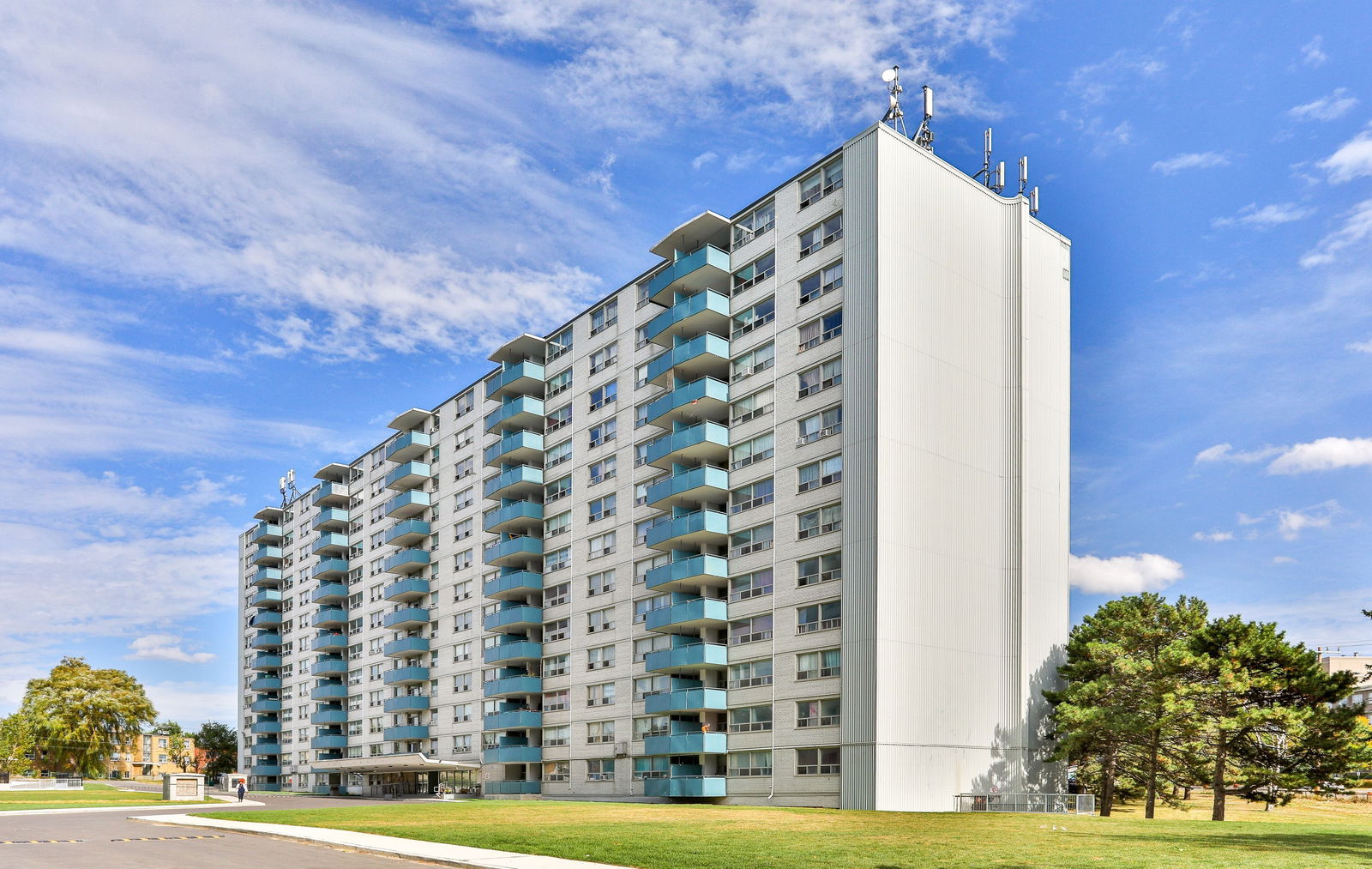 Mapleview Residences, North York, Toronto