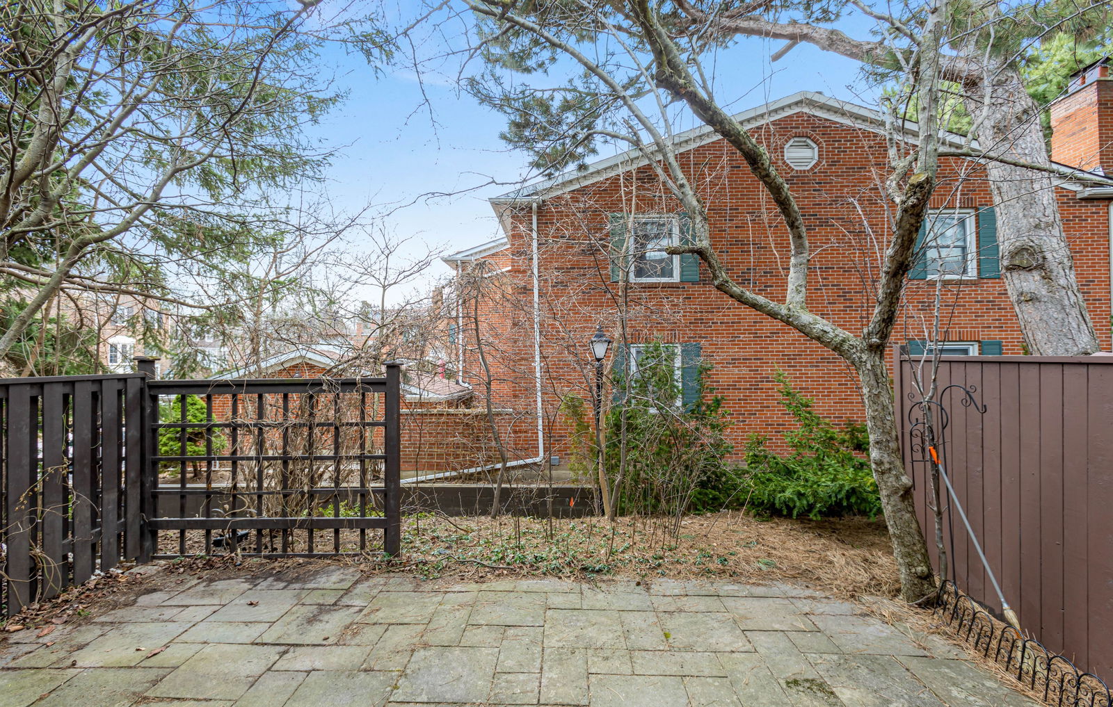 Patio — 115-129 Confederation Way, Markham, Toronto