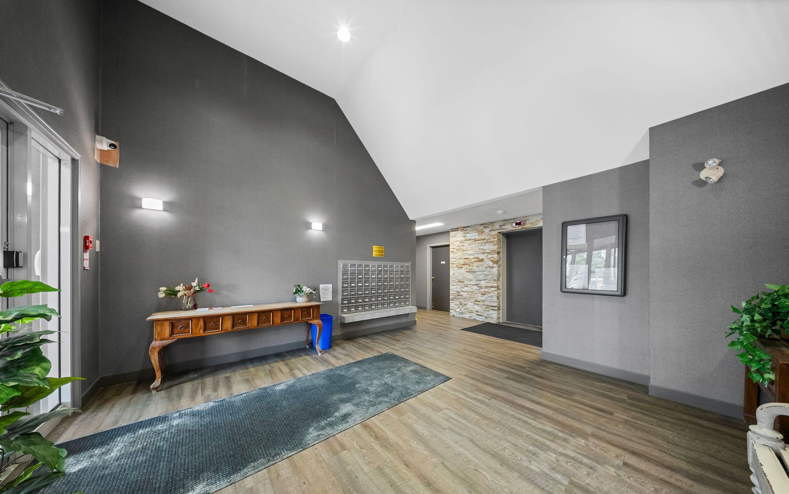 Lobby — Georgian Estates Condos, Barrie, Toronto