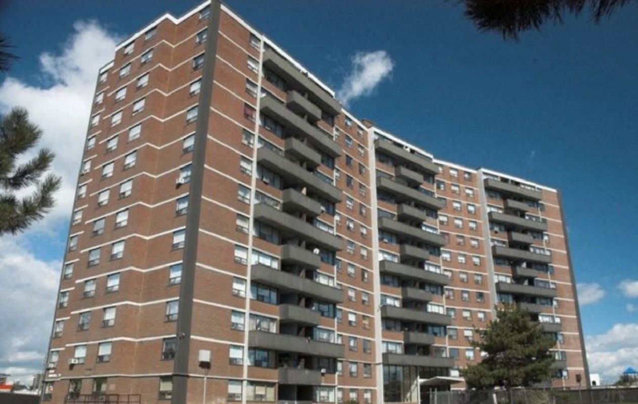 1385 Midland Avenue, Scarborough, Toronto