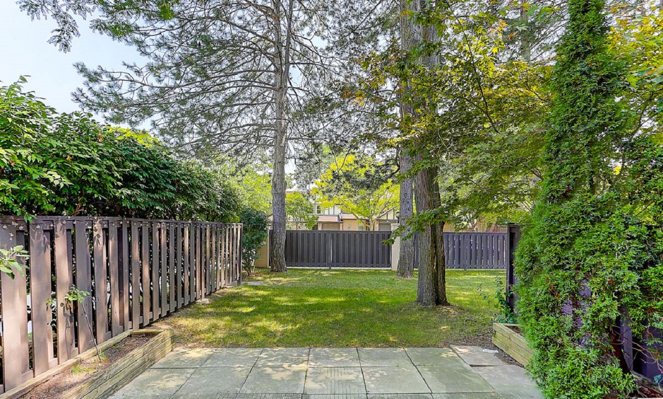 Patio — 2-116 English Ivyway, North York, Toronto