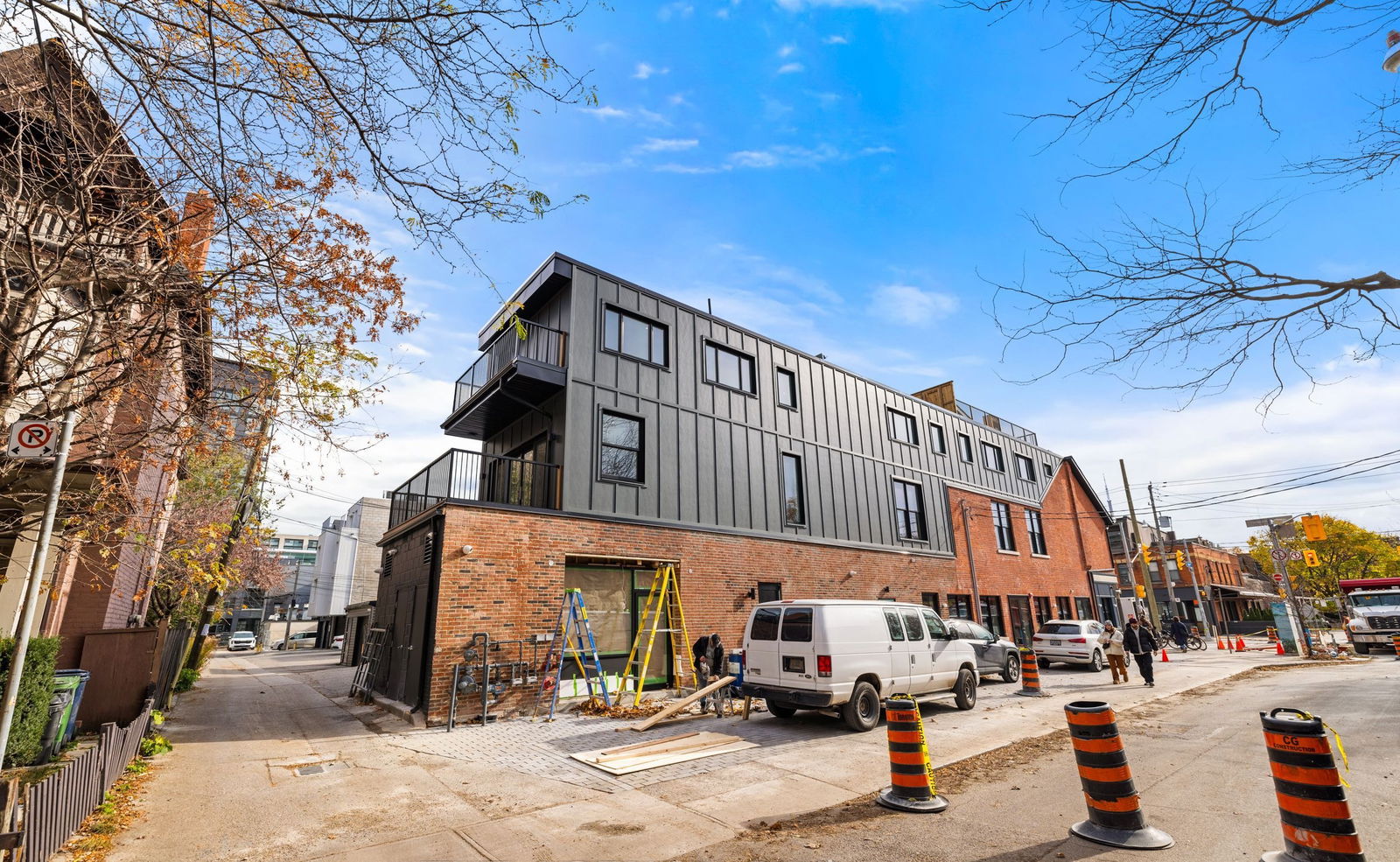 139 Robert Street, Downtown, Toronto