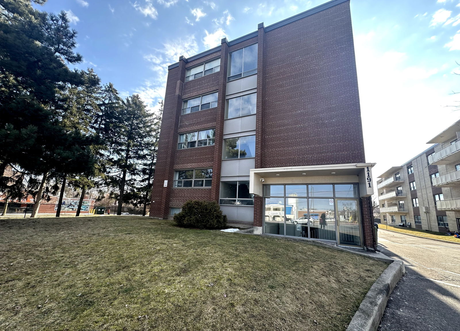 1191 Ellesmere Road, Scarborough, Toronto