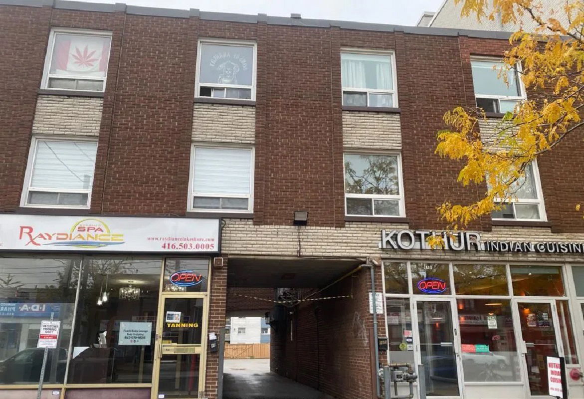 2401 Lake Shore Boulevard West, Etobicoke, Toronto