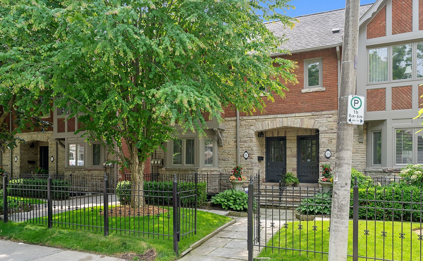 9 Clarendon Avenue, Midtown, Toronto