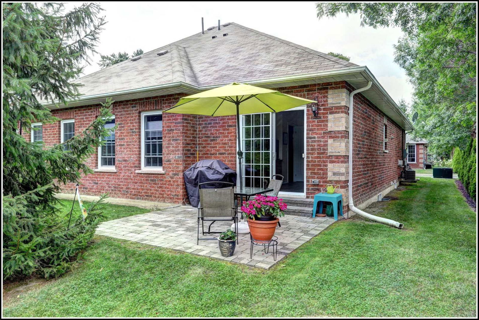 300 Darcy Street, Hamilton East, Toronto