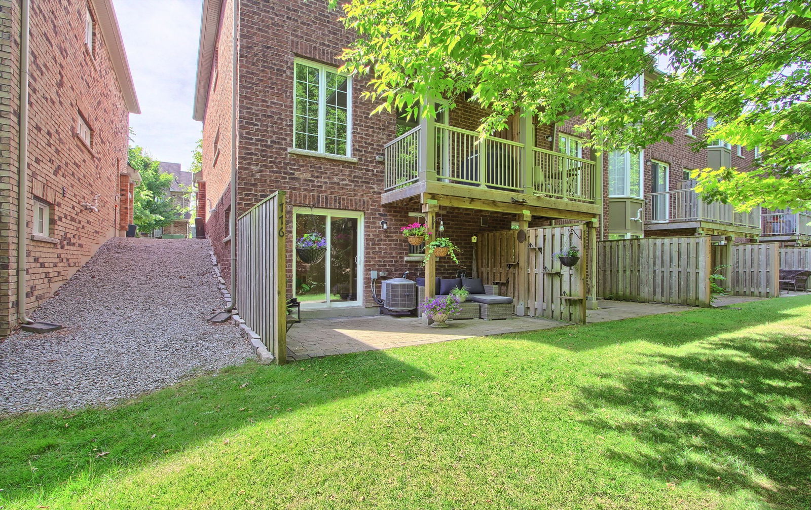 Daniels Highlands Townhomes, Newmarket, Toronto