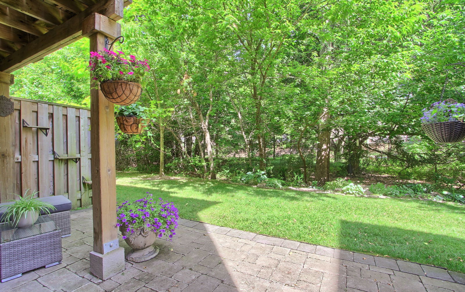 Patio — Daniels Highlands Townhomes, Newmarket, Toronto