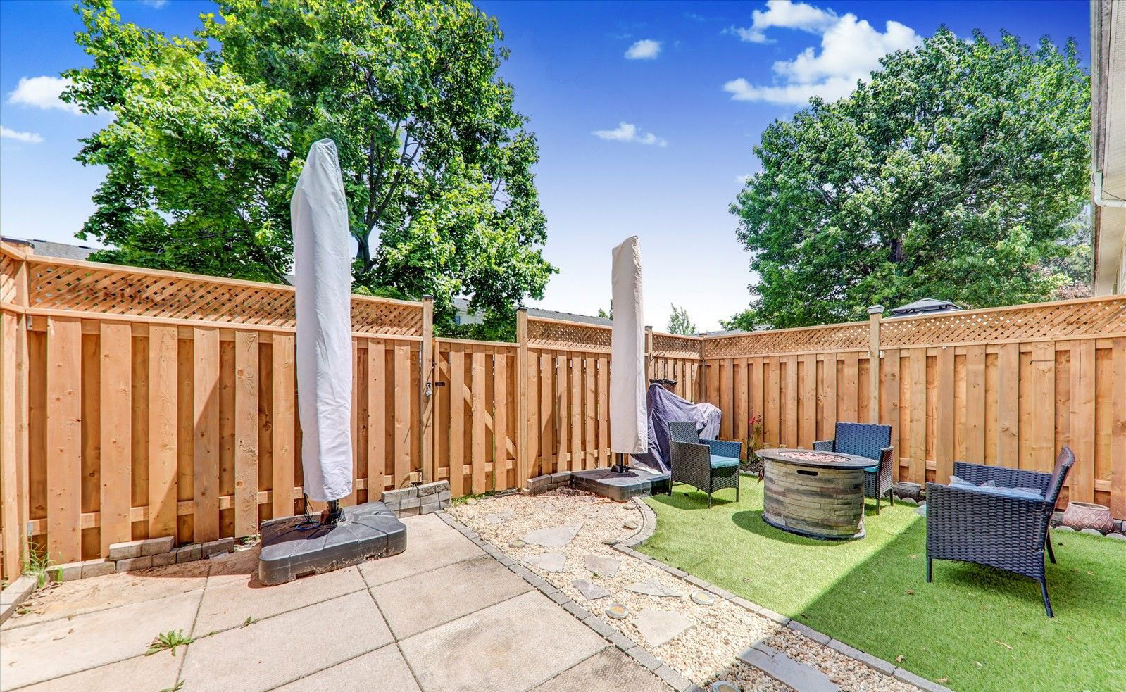 Patio — 82 St. Andrews Drive, Hamilton, Toronto