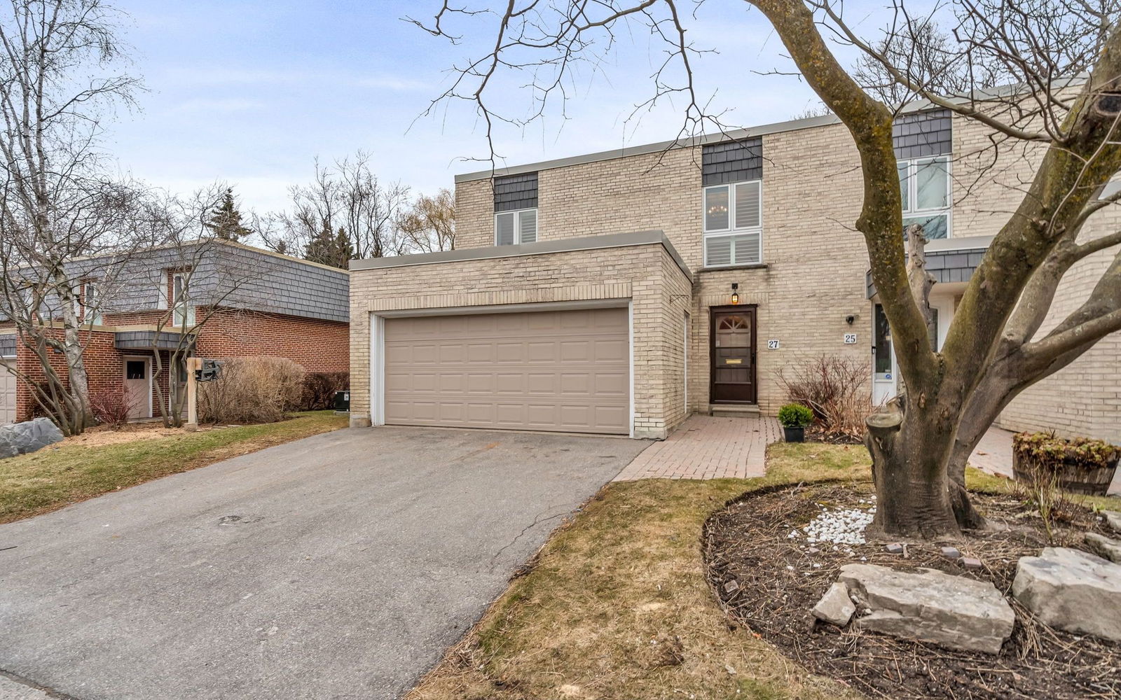 27 Snowshoe Mill Way, North York, Toronto