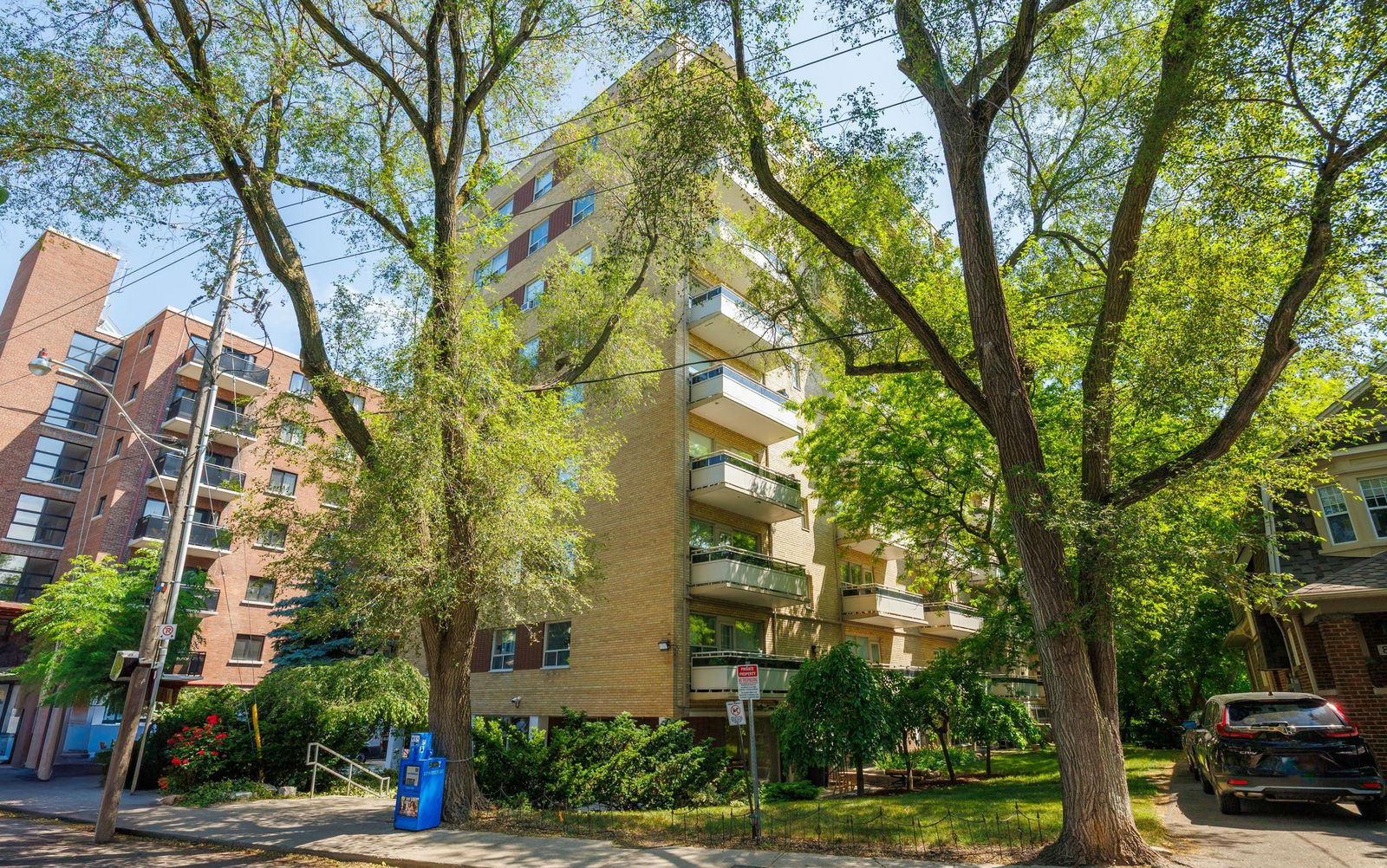 Gail Manor, Midtown, Toronto