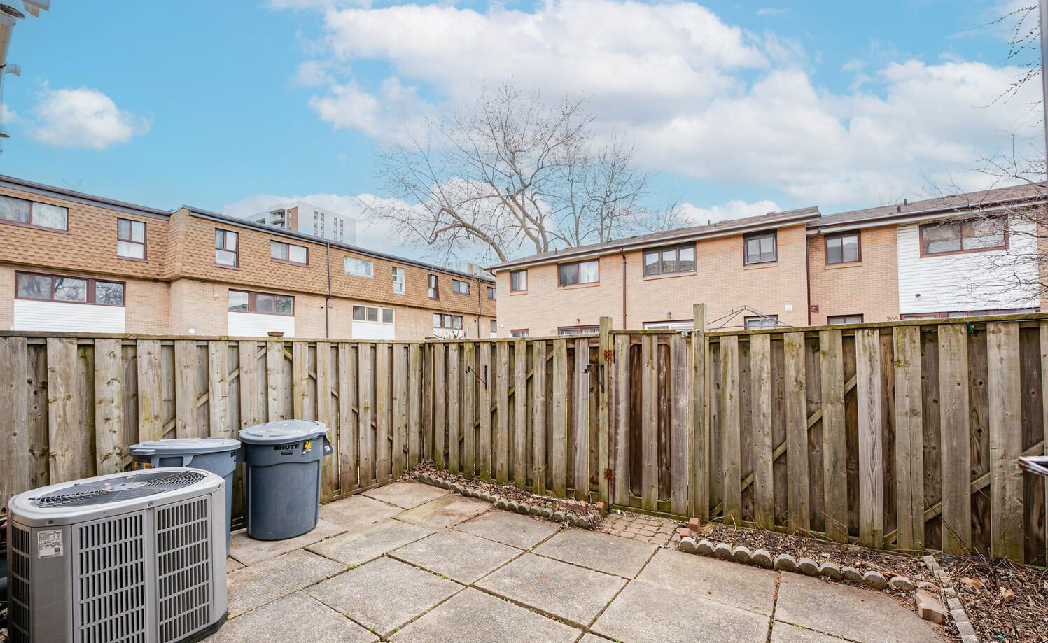 Patio — 282 Fleetwood Crescent, Brampton, Toronto