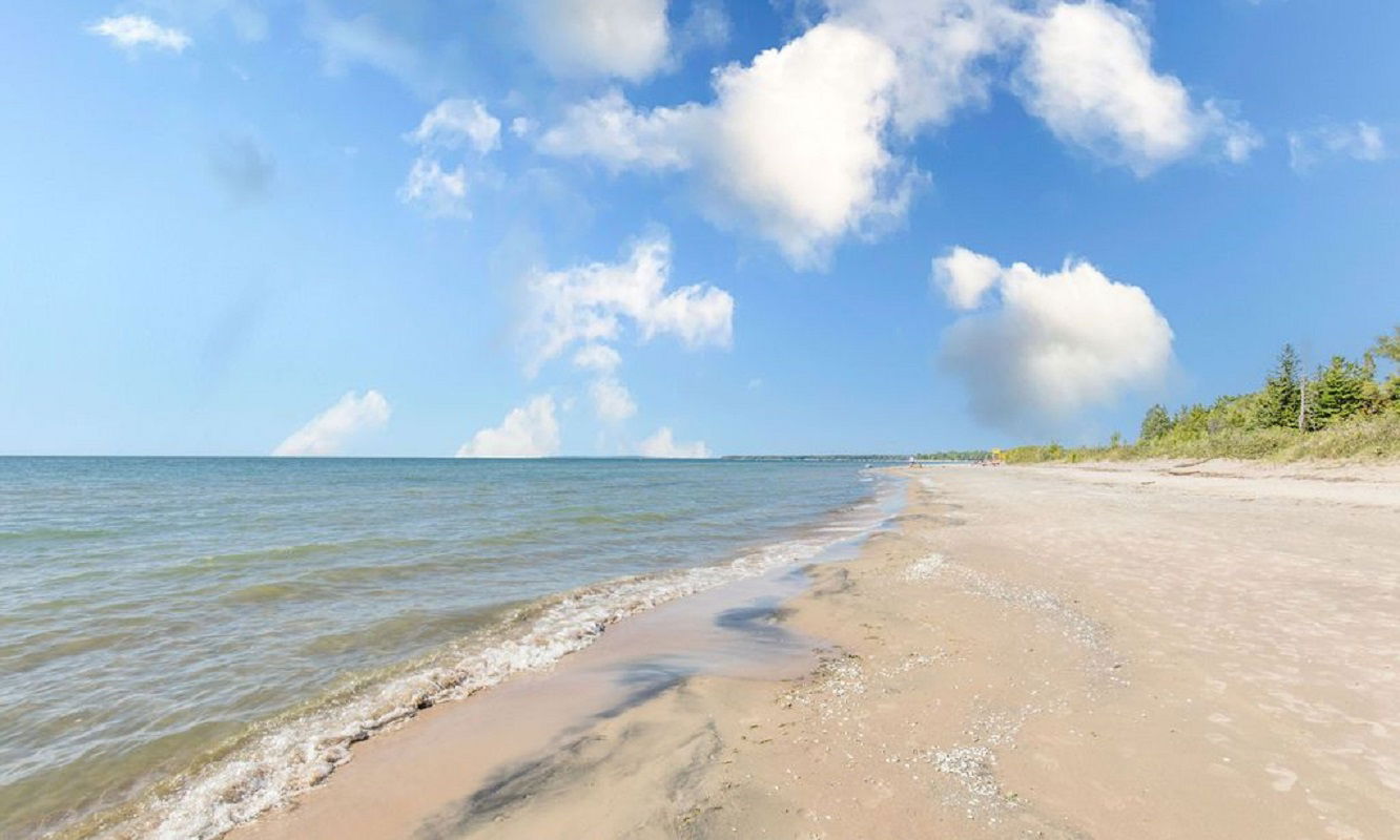 Wasaga Woods Circle Condos, Wasaga Beach, Toronto