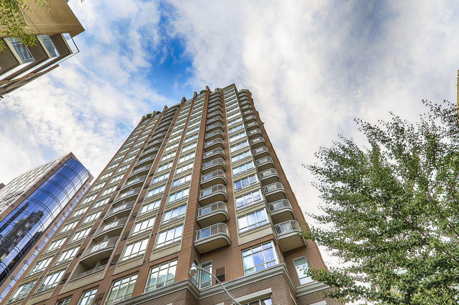 Exterior Sky — Bloor Walk, Downtown, Toronto