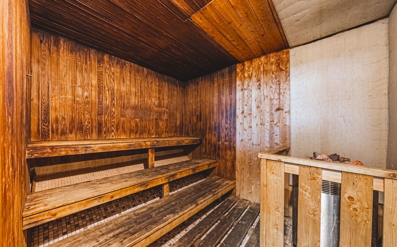 Sauna — 370 Ridelle Ave, York Crosstown, Toronto