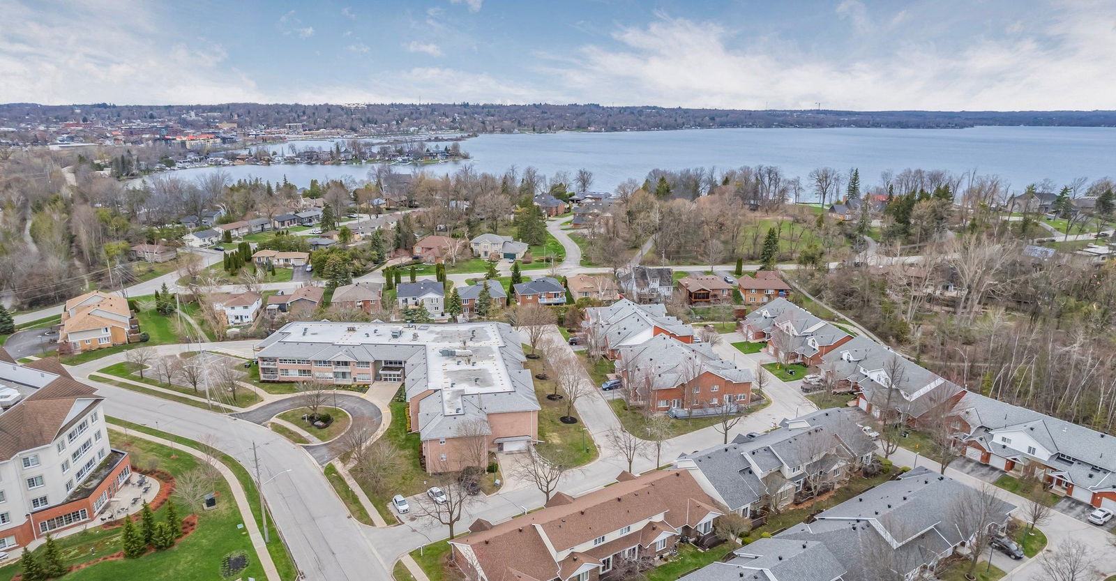 40 Museum Condos, Orillia, Toronto