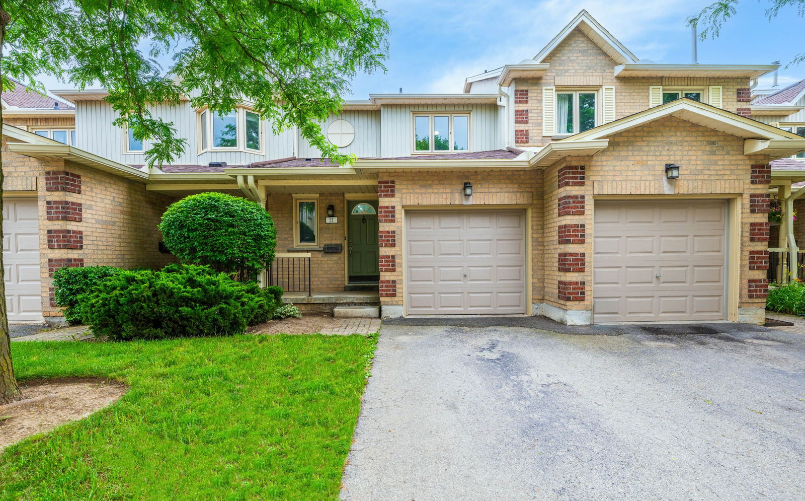 302 College Avenue West, Guelph, Toronto