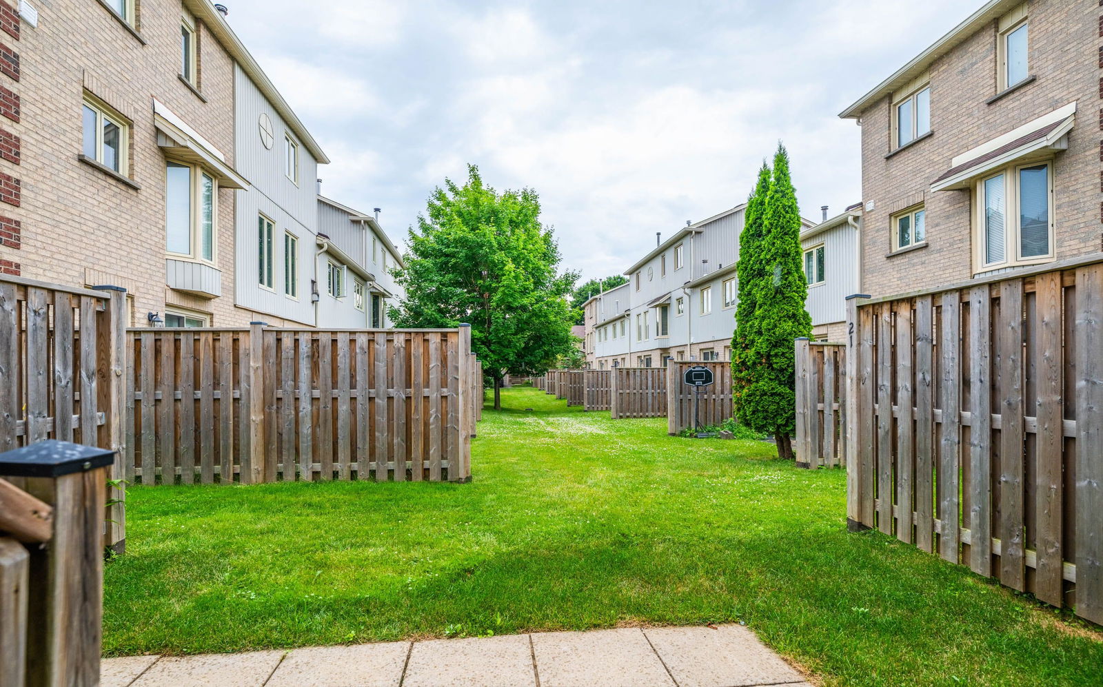 302 College Avenue West, Guelph, Toronto