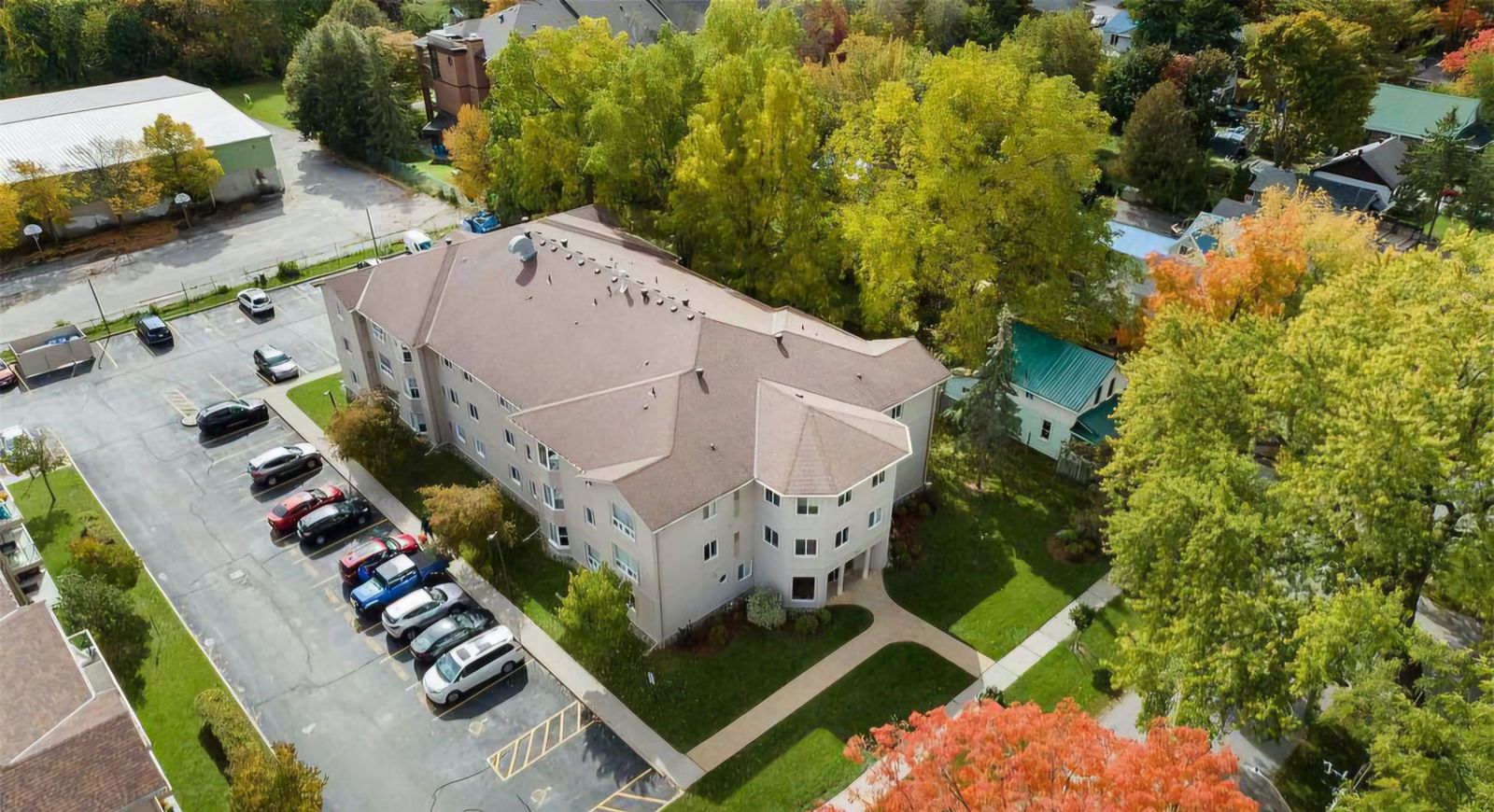 Bond Street Condos, Orillia, Toronto