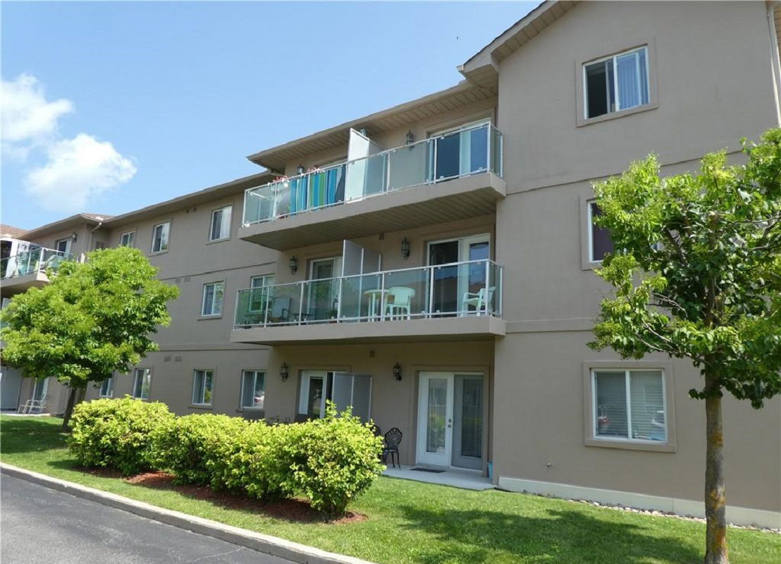 Bond Street Condos II, Orillia, Toronto