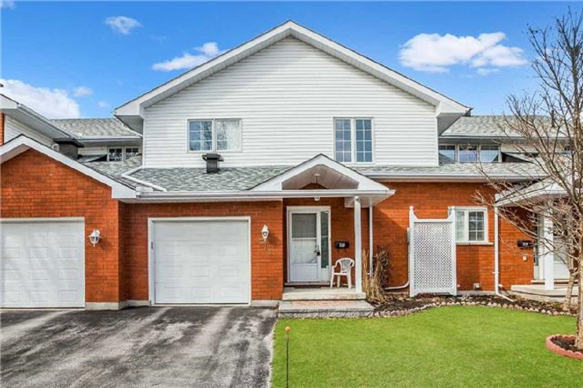 30 Museum Drive, Orillia, Toronto