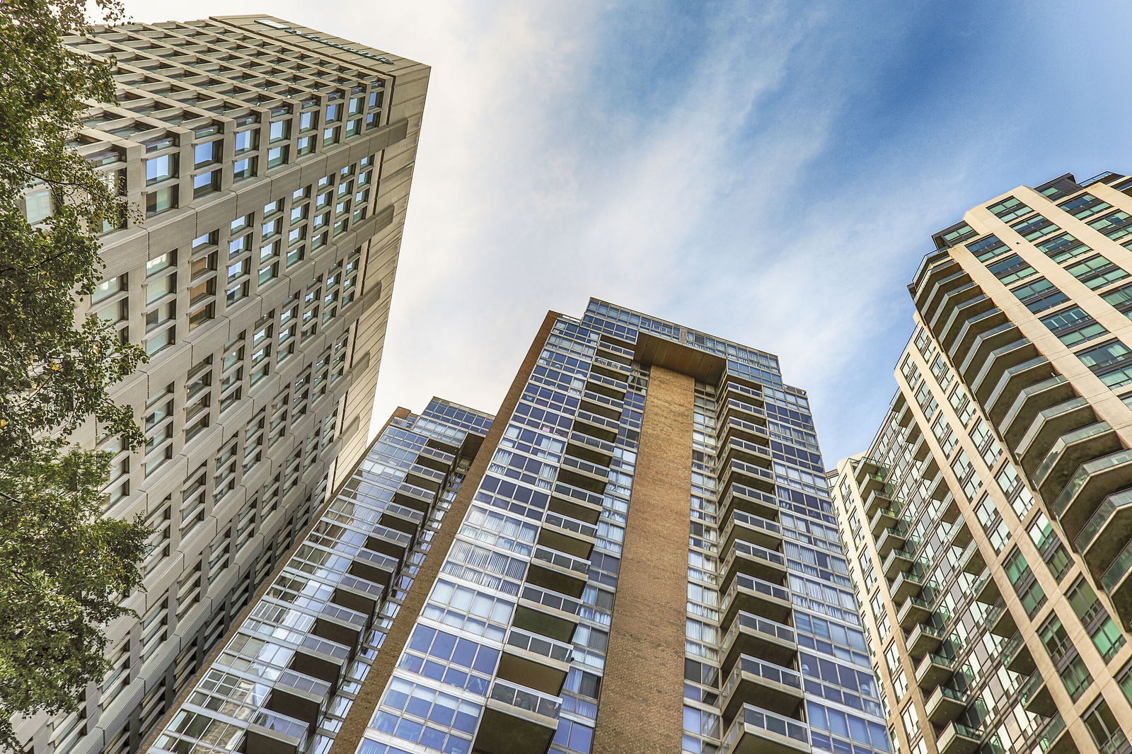 Exterior Sky — Rosedale Glen, Downtown, Toronto